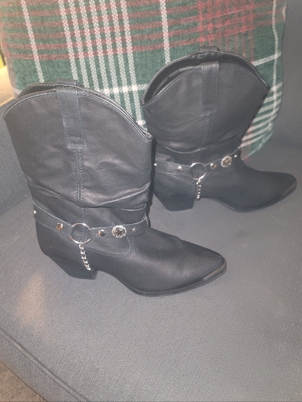 Dingo Womens Olivia Pointed Toe Boots